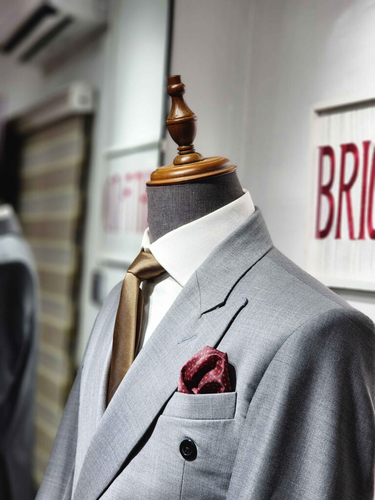 Bright Fato Suit 2
