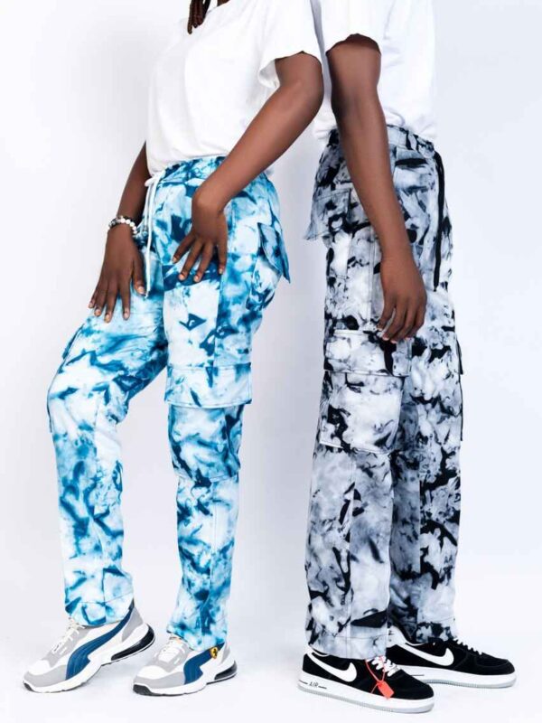 Turquoise-blue, Black & White