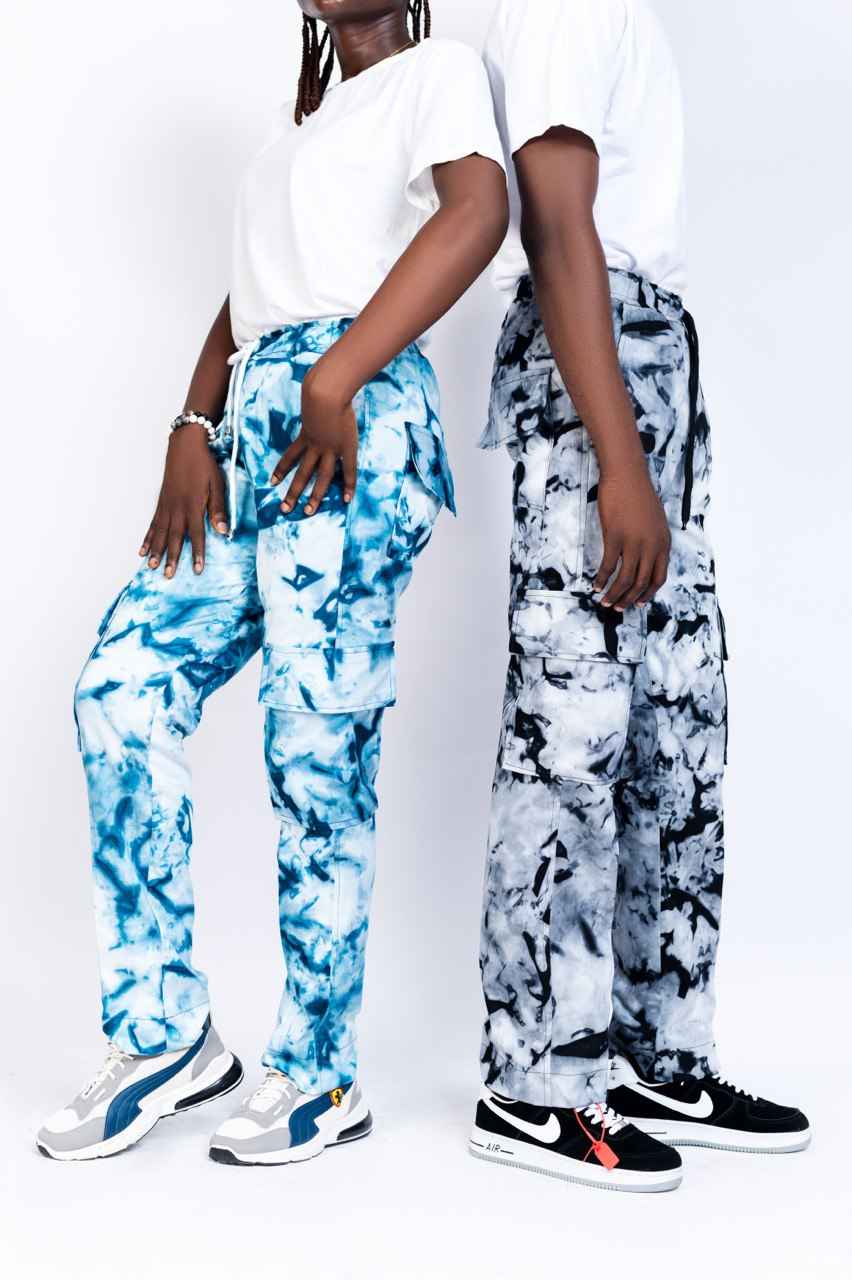 Turquoise-blue, Black & White