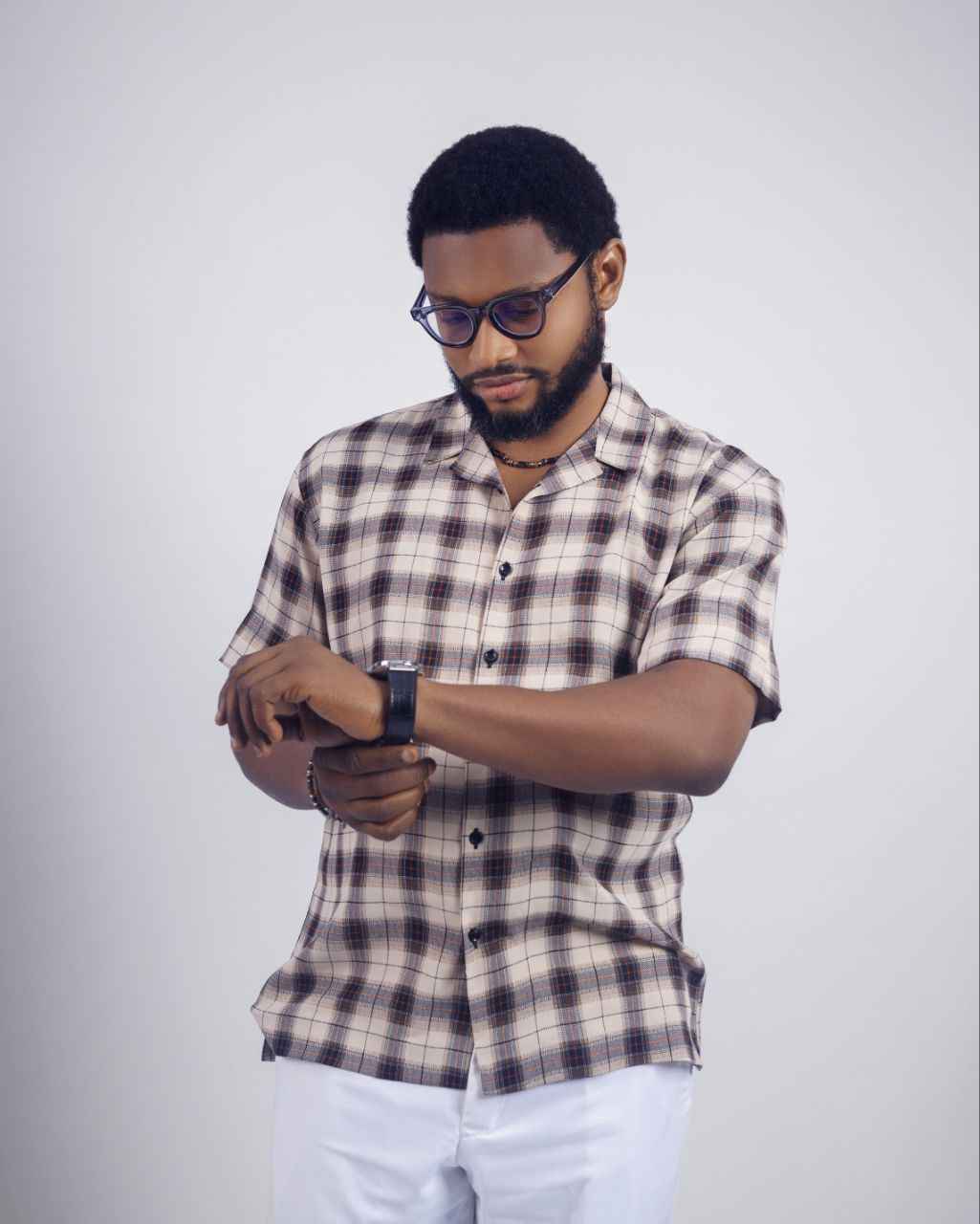 Viscose Rayon and Off-white two-piece Cuban collar shirt paired with Palazzo pant